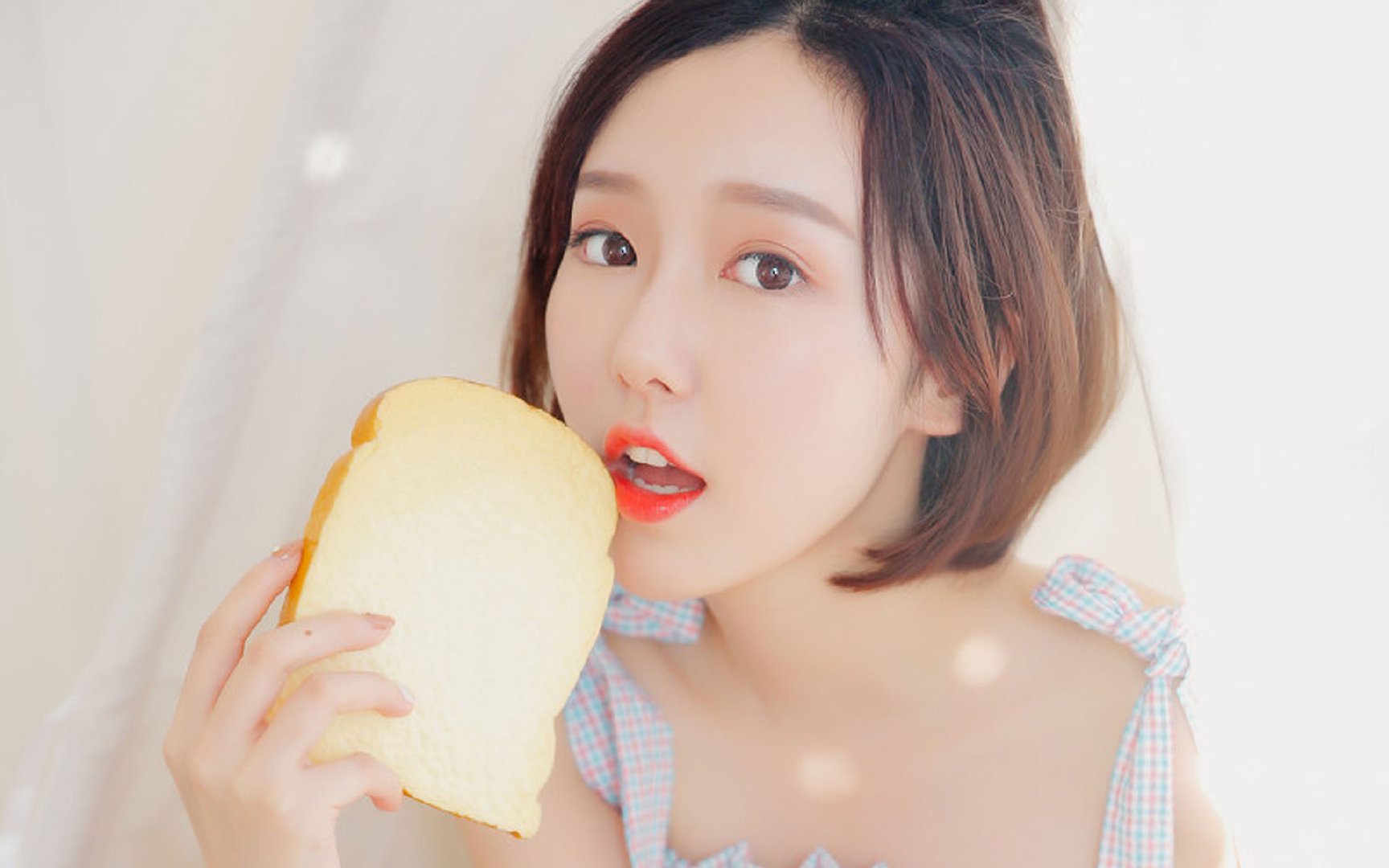 _海底隧道足球赛：穿越水域的竞技体验_，海底隧道新闻