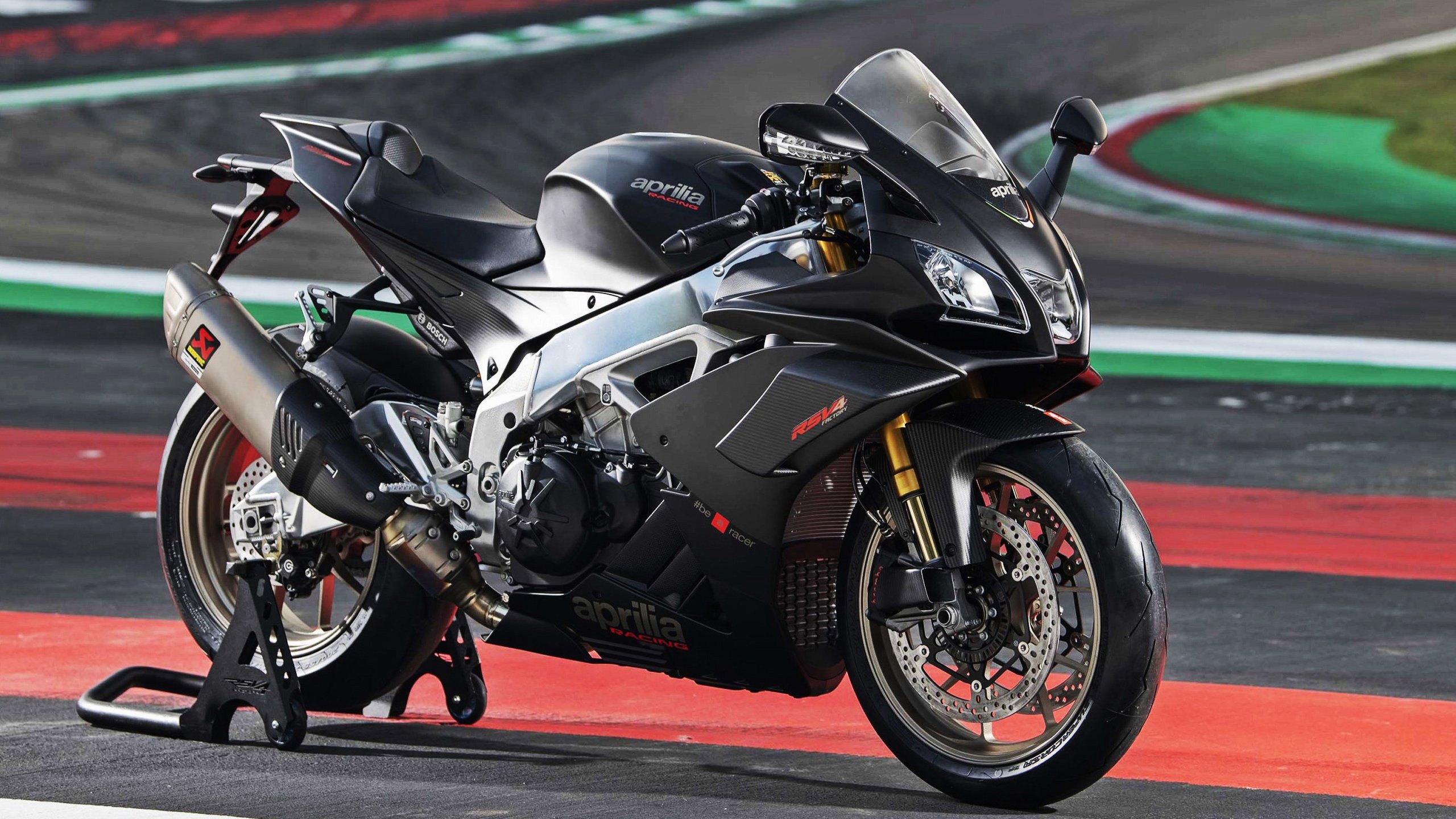 马竞客场大败,积分榜榜首位置岌岌可危,马竞评分