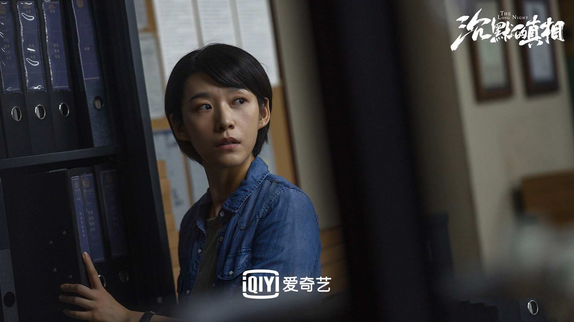 中国女篮通过战术板书交流提升年轻球员能力,女篮战术技巧