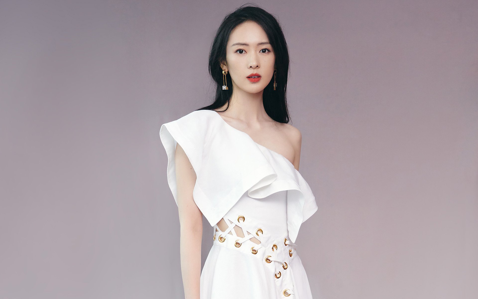 五大联赛中场组织效率是否因战术板细节呈现不同结果,五大联赛的打法风格